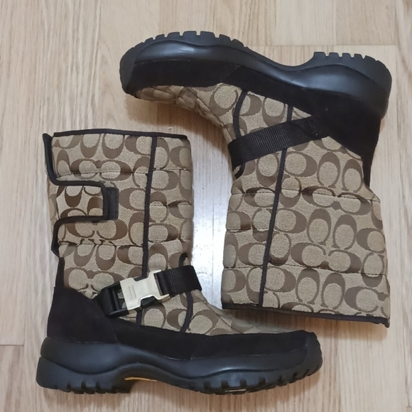 Last call Coach Sharron Signature Vibram Winter boots size 8